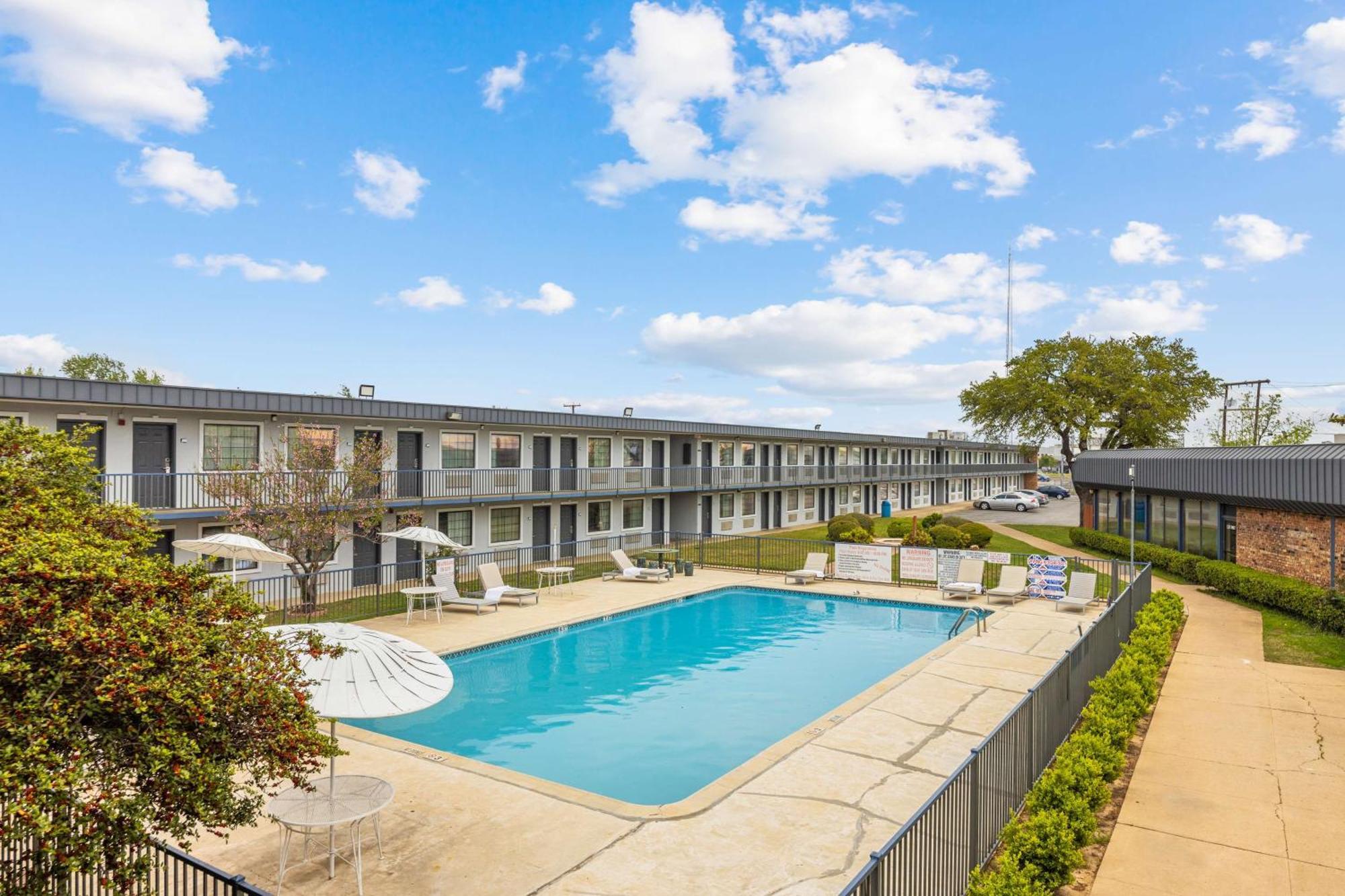 Americas Best Value Inn Fort Worth/Hurst Richland Hills Exterior foto